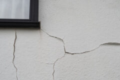 外壁のひび割れ