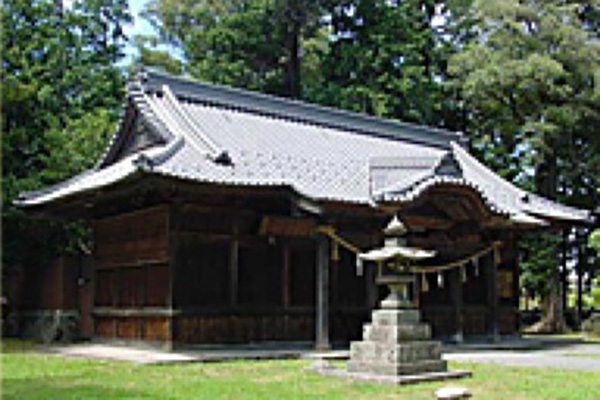 神社の瓦屋根